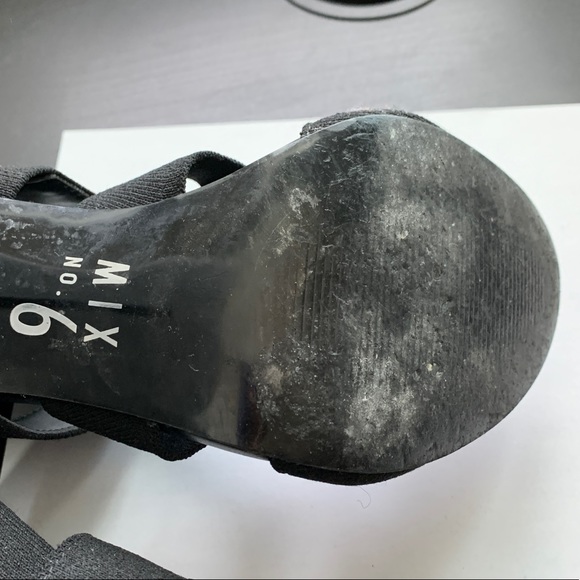 Black DSW high heels - Picture 5 of 9